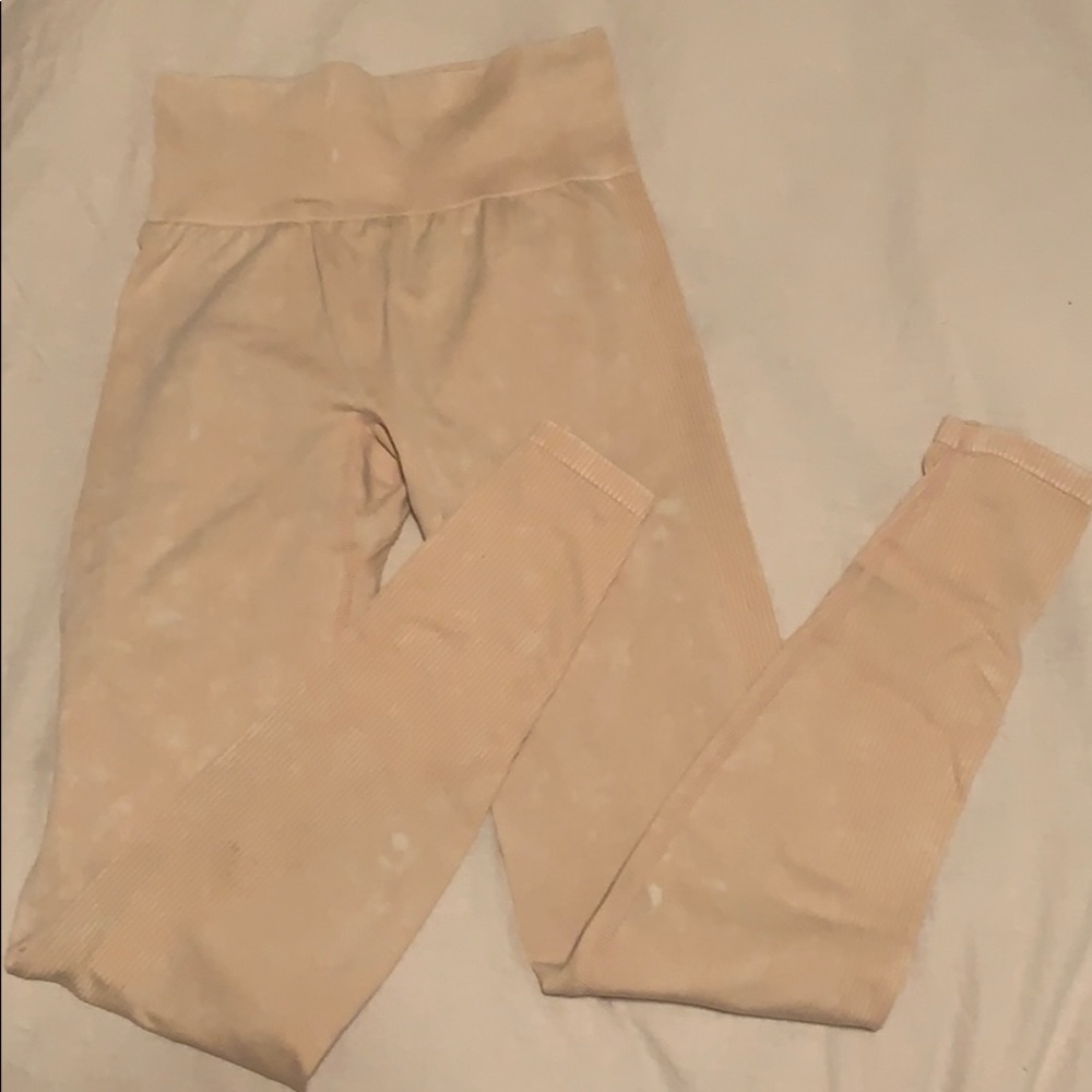 Pink seamless leggings